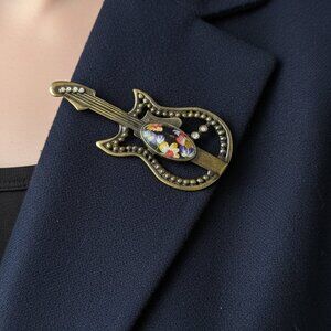 Vintage Floral Guitar Brooch Pin | Rhinestone Accents | Antique Gold Tone Figura